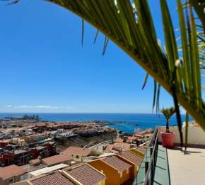Casa Tucan - two bedrooms, heated pool, city and ocean views
